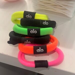 ALO Yoga Colorful Hair Ties Set